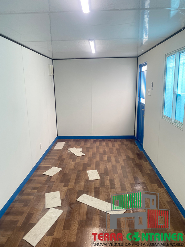 Sàn container văn phòng chải simili
